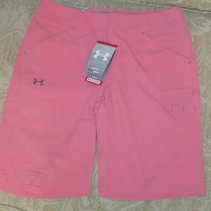 UNDER ARMOUR WOMENS GOLF SHORTS SIZE 6